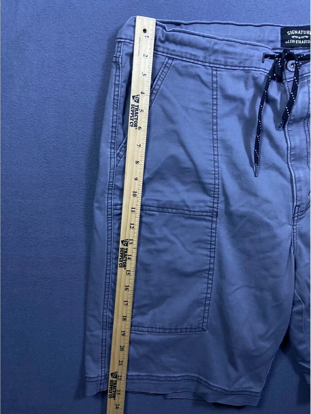 Signature by Levi Strauss & Co. Shorts Men's Size 42 10